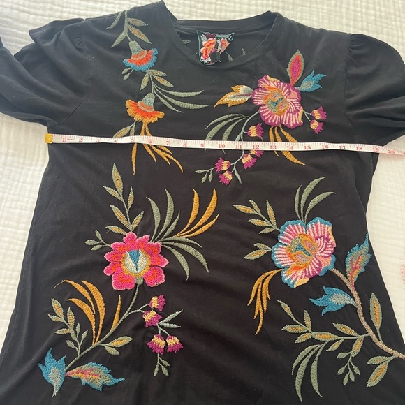 Johnny Was Sidonia Bishop Sleeve Top Embroidered Floral - Picture 7 of 8
